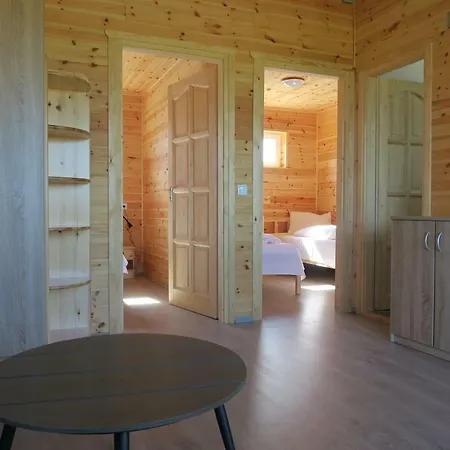 Napsugar Club Es Panzio فندق مبيت وإفطار 3*