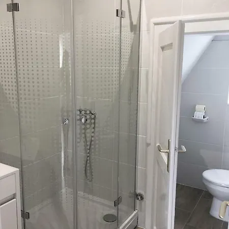 فندق مبيت وإفطار Napsugar Club Es Panzio Fonyód