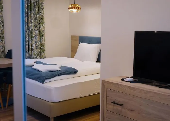 Bed & Breakfast Napsugar Club Es Panzio 3*