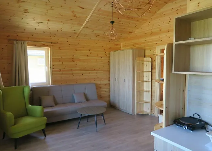 Napsugár Club és Panzió 3*