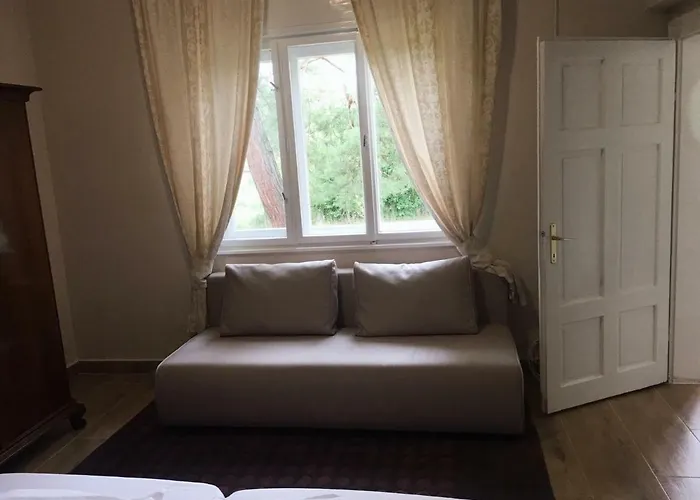 Napsugar Club Es Panzio