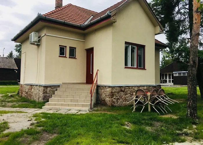 Bed & Breakfast Napsugar Club Es Panzio